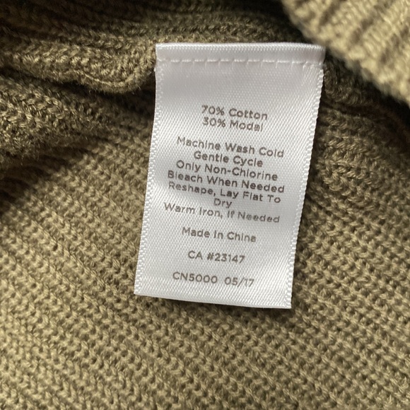 Talbots army green sweater - Picture 5 of 5